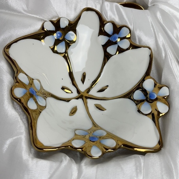 Dream Collection Dessert/Appetizer Oyster Dish with Spoons Set 6 - Picture 12 of 16